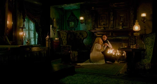 Still frame 114 from Crimson Peak (2015) directed by Guillermo del Toro