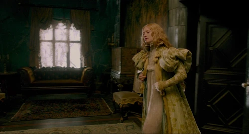 Still frame 116 from Crimson Peak (2015) directed by Guillermo del Toro