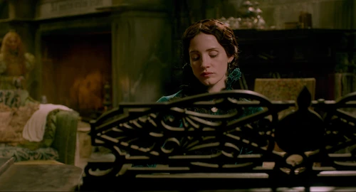 Still frame 118 from Crimson Peak (2015) directed by Guillermo del Toro