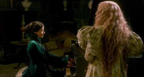 Still frame 119 from Crimson Peak (2015) directed by Guillermo del Toro