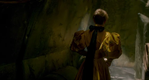 Still frame 126 from Crimson Peak (2015) directed by Guillermo del Toro