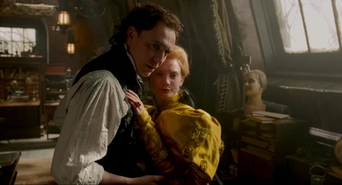 Still frame 132 from Crimson Peak (2015) directed by Guillermo del Toro