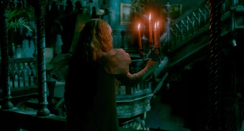 Still frame 135 from Crimson Peak (2015) directed by Guillermo del Toro