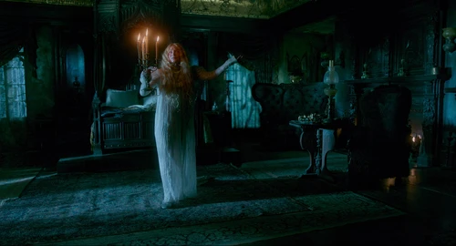 Still frame 155 from Crimson Peak (2015) directed by Guillermo del Toro