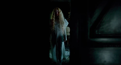 Still frame 156 from Crimson Peak (2015) directed by Guillermo del Toro
