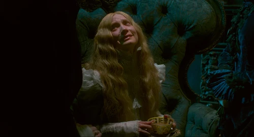 Still frame 163 from Crimson Peak (2015) directed by Guillermo del Toro
