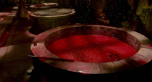 Still frame 186 from Crimson Peak (2015) directed by Guillermo del Toro