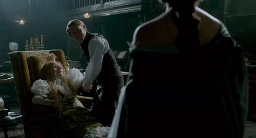 Still frame 217 from Crimson Peak (2015) directed by Guillermo del Toro