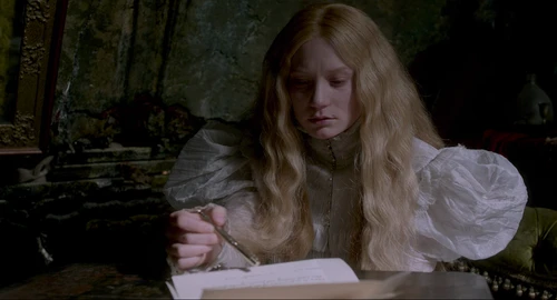 Still frame 232 from Crimson Peak (2015) directed by Guillermo del Toro