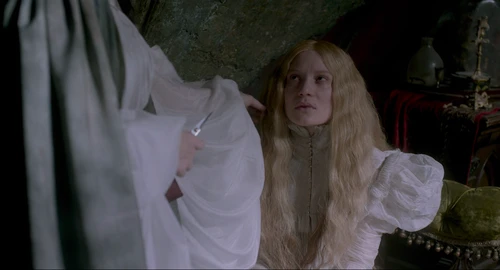 Still frame 234 from Crimson Peak (2015) directed by Guillermo del Toro