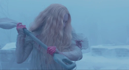 Still frame 261 from Crimson Peak (2015) directed by Guillermo del Toro