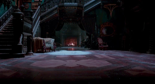 Still frame 267 from Crimson Peak (2015) directed by Guillermo del Toro
