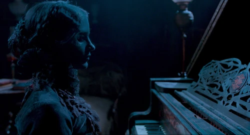 Still frame 268 from Crimson Peak (2015) directed by Guillermo del Toro