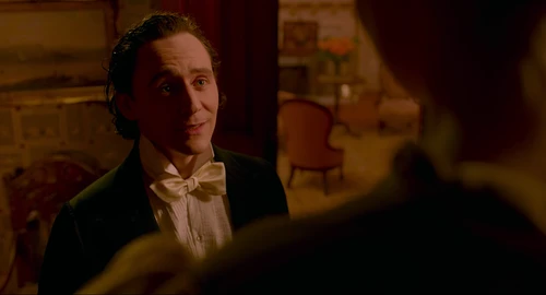 Still frame 44 from Crimson Peak (2015) directed by Guillermo del Toro