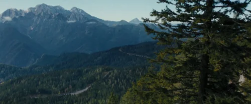 Still frame 4 from Death of a Unicorn (2025) directed by Alex Scharfman