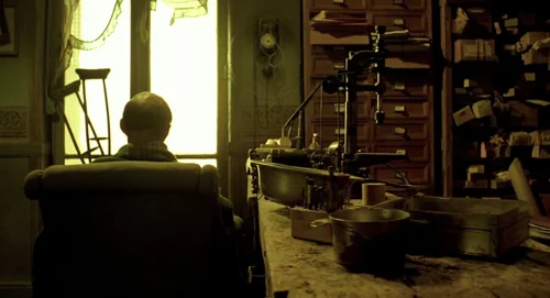 Still frame 102 from Delicatessen (1991) directed by Marc Caro, Jean-Pierre Jeunet
