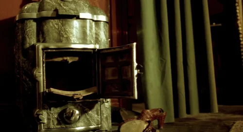 Still frame 25 from Delicatessen (1991) directed by Marc Caro, Jean-Pierre Jeunet
