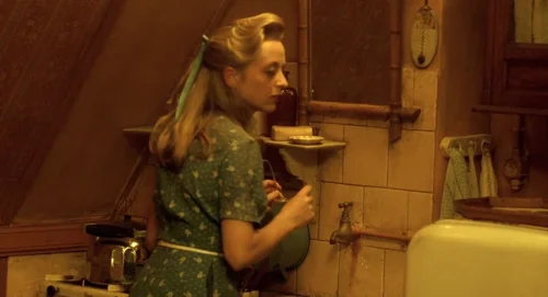 Still frame 38 from Delicatessen (1991) directed by Marc Caro, Jean-Pierre Jeunet