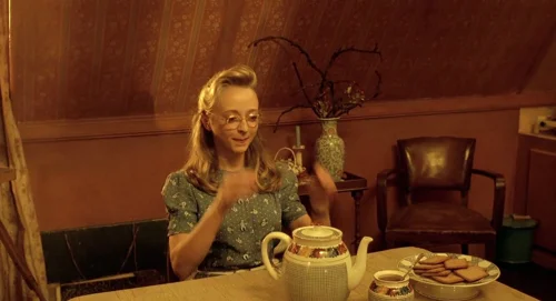 Still frame 39 from Delicatessen (1991) directed by Marc Caro, Jean-Pierre Jeunet