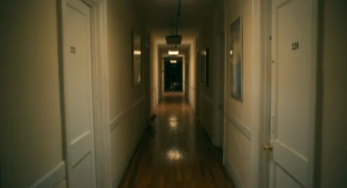 Still frame 44 from Doctor Sleep (2019) directed by Mike Flanagan
