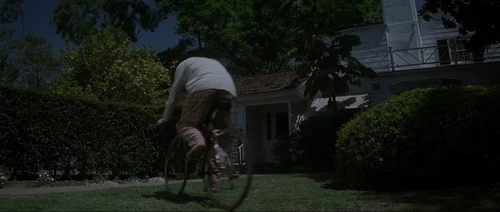 Still frame 9 from Donnie Darko (2001) directed by Richard Kelly