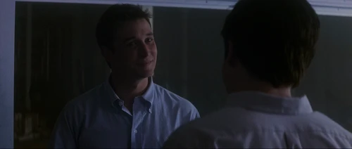 Still frame 122 from Donnie Darko (2001) directed by Richard Kelly