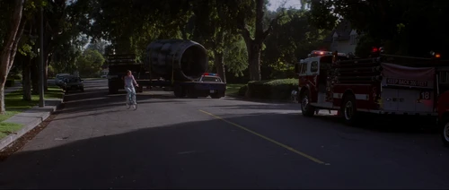 Still frame 235 from Donnie Darko (2001) directed by Richard Kelly