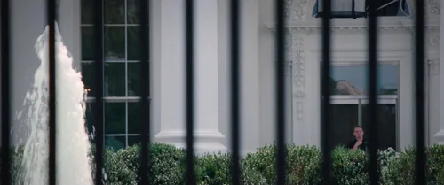 Still frame 12 from Don't Look Up (2021) directed by Adam McKay
