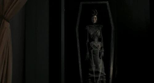 Still frame 137 from Dracula (1992) directed by Francis Ford Coppola