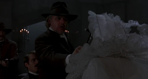 Still frame 213 from Dracula (1992) directed by Francis Ford Coppola