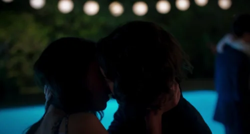 Still frame 93 from Drive-Away Dolls (2024) directed by Ethan Coen