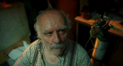 Still frame 30 from Drive-Away Dolls (2024) directed by Ethan Coen