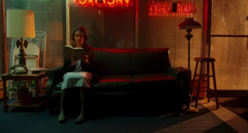 Still frame 36 from Drive-Away Dolls (2024) directed by Ethan Coen