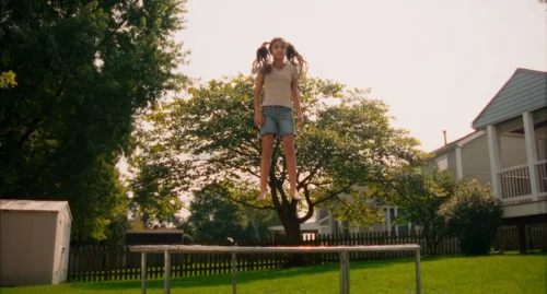 Still frame 56 from Drive-Away Dolls (2024) directed by Ethan Coen