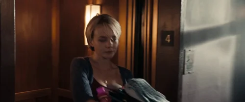 Still frame 14 from Drive (2011) directed by Nicolas Winding Refn