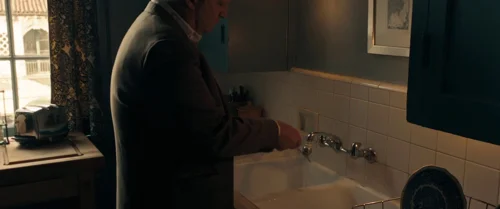 Still frame 97 from Drive (2011) directed by Nicolas Winding Refn