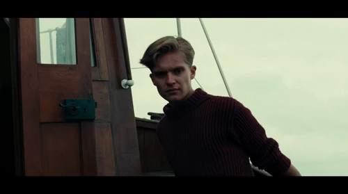 Still frame 73 from Dunkirk (2017) directed by Christopher Nolan