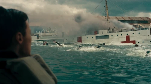 Still frame 87 from Dunkirk (2017) directed by Christopher Nolan