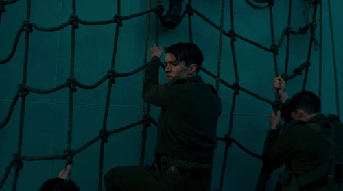 Still frame 94 from Dunkirk (2017) directed by Christopher Nolan