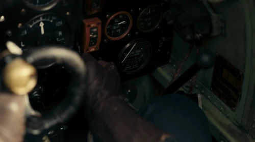 Still frame 104 from Dunkirk (2017) directed by Christopher Nolan