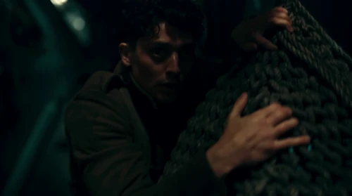 Still frame 114 from Dunkirk (2017) directed by Christopher Nolan