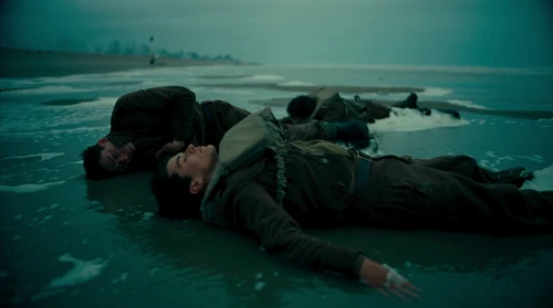 Still frame 146 from Dunkirk (2017) directed by Christopher Nolan