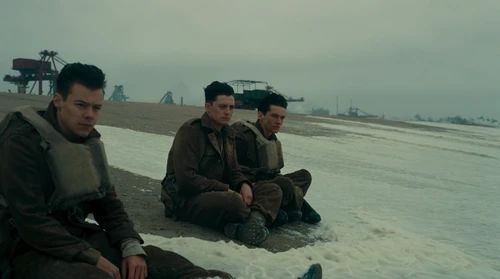Still frame 151 from Dunkirk (2017) directed by Christopher Nolan