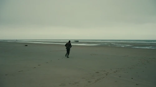 Still frame 157 from Dunkirk (2017) directed by Christopher Nolan