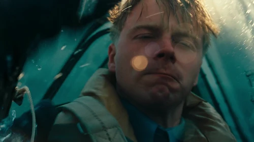 Still frame 191 from Dunkirk (2017) directed by Christopher Nolan