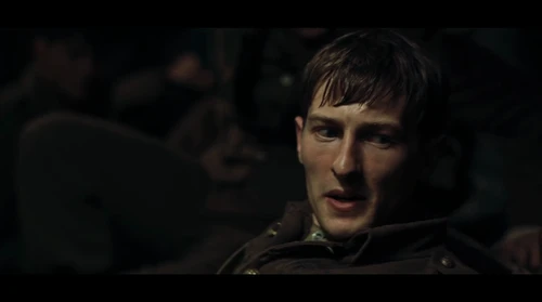 Still frame 194 from Dunkirk (2017) directed by Christopher Nolan