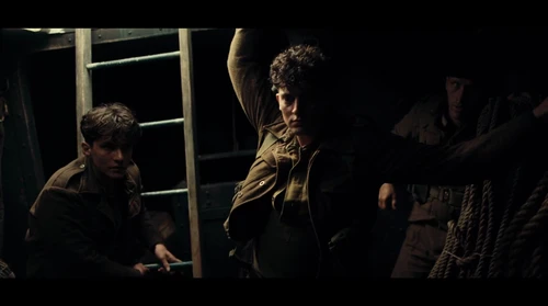 Still frame 197 from Dunkirk (2017) directed by Christopher Nolan