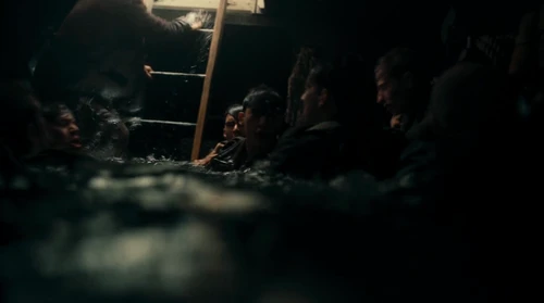 Still frame 205 from Dunkirk (2017) directed by Christopher Nolan