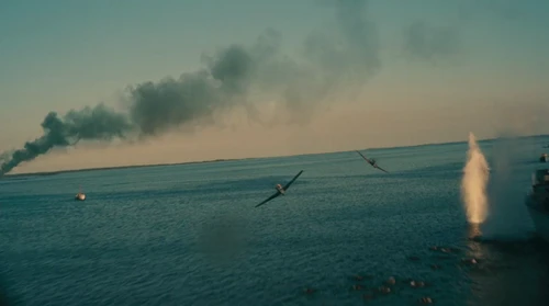 Still frame 209 from Dunkirk (2017) directed by Christopher Nolan