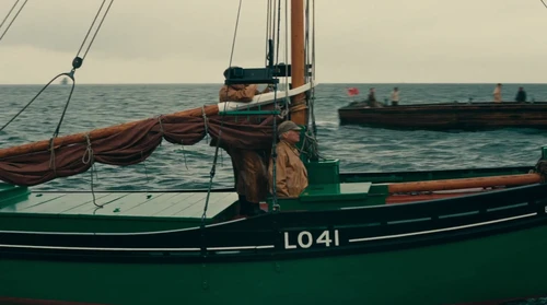 Still frame 221 from Dunkirk (2017) directed by Christopher Nolan